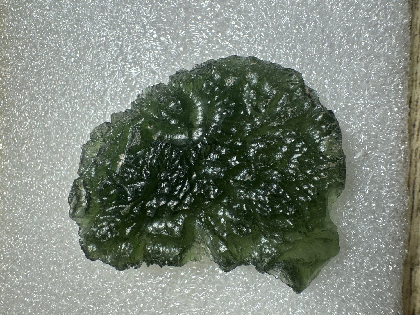 Moldavite Chlum 13.1g deep texture Nesmen Les deep texture. Free form Apple green