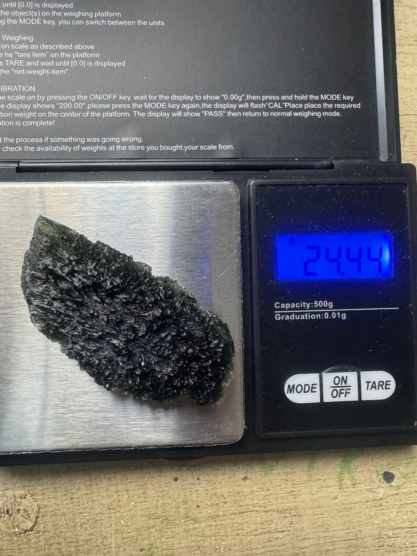 Moldavita de la región de Vrabce, 24,44 gramos, sin daños, calidad AAA