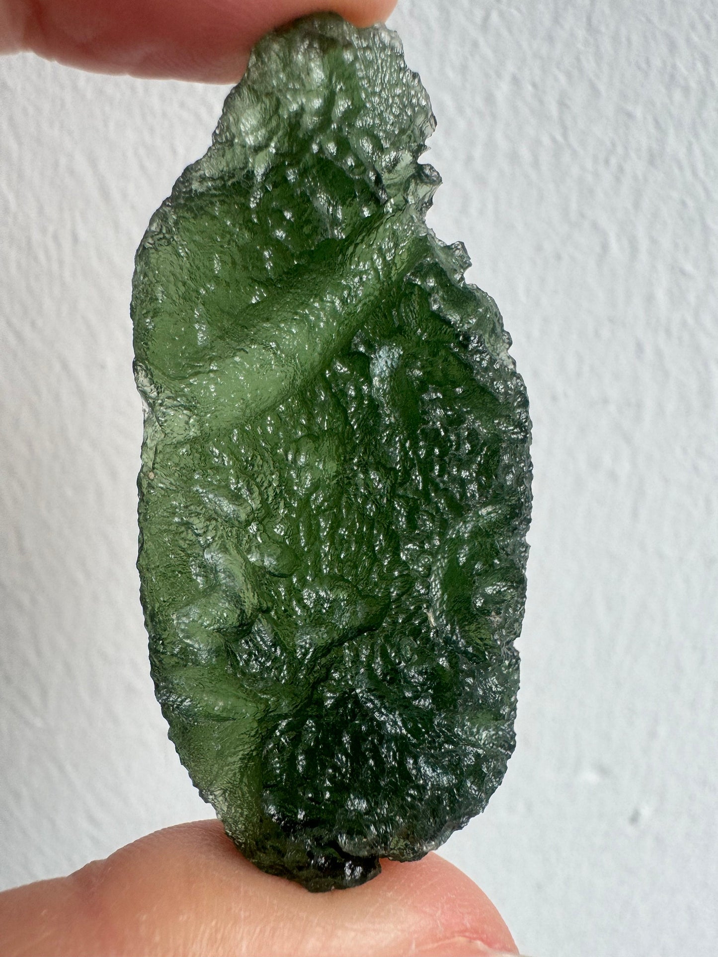 Moldavite Marouskovo Pole poison green - 17.94 g the color is beautiful no damages. AAA