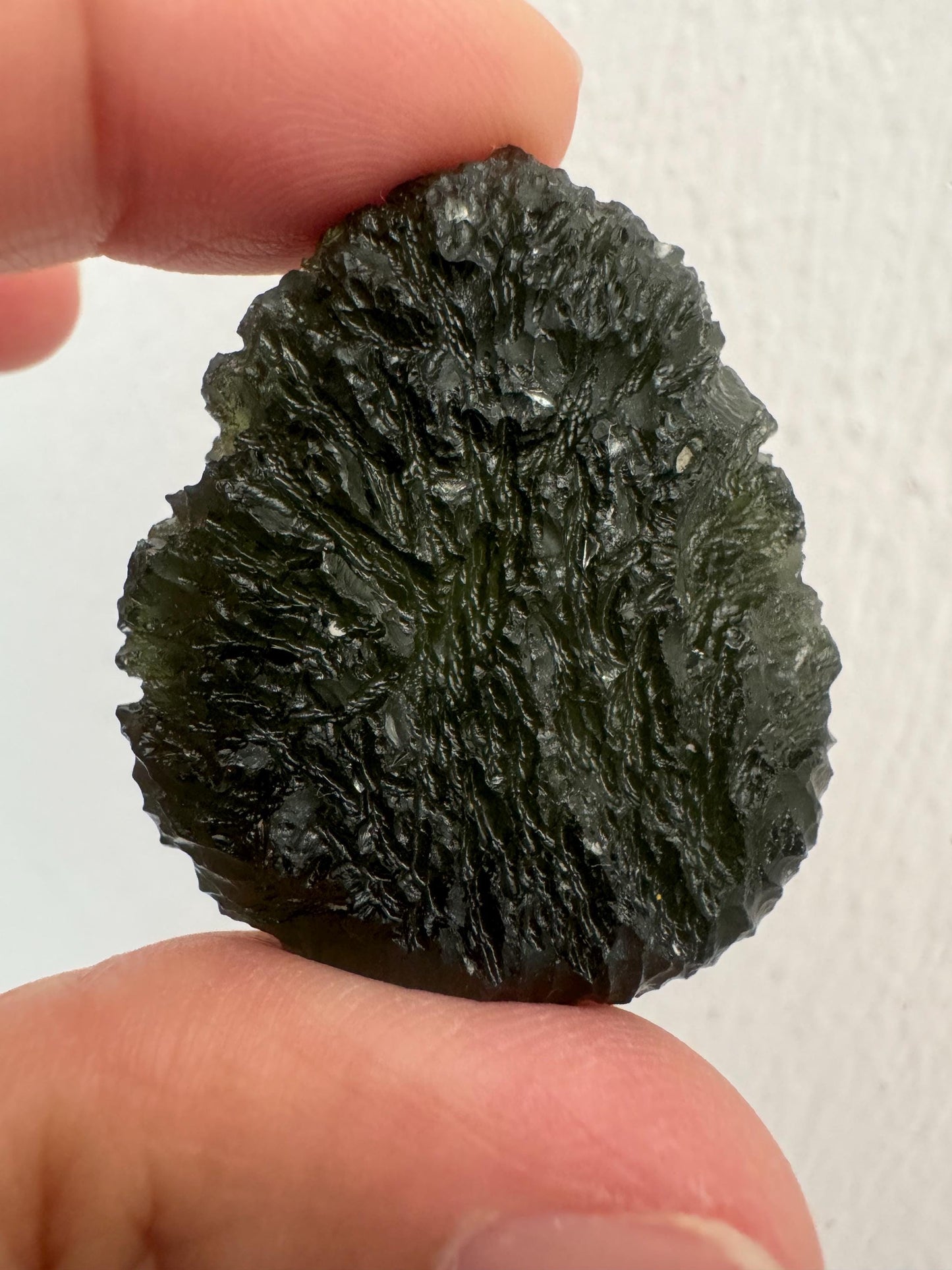 Moldavite carving mama bird chlum 19.5g