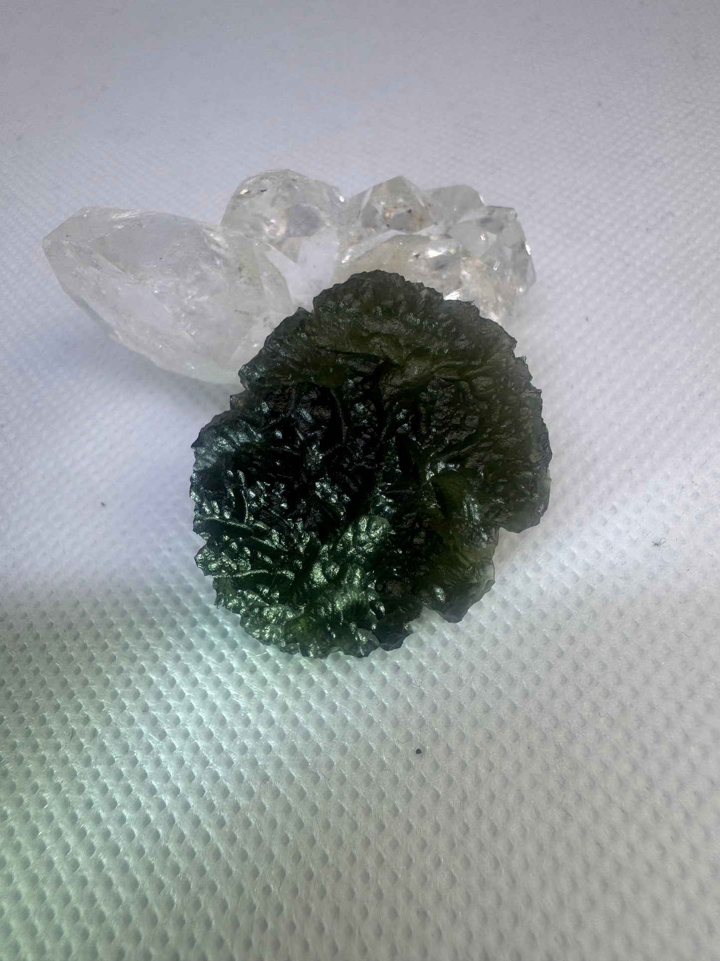 Nesmen Les moldavite 8,65g AAA quality