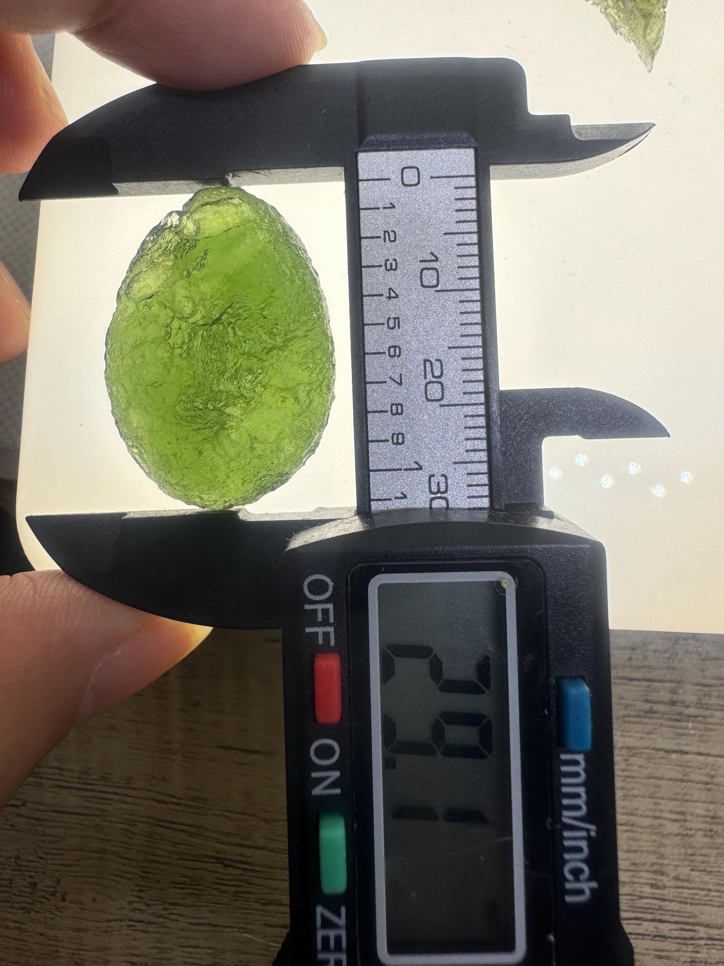 7.35g Authentic moldavite Moldavite Nechov perfect condition beautiful shape beautiful green