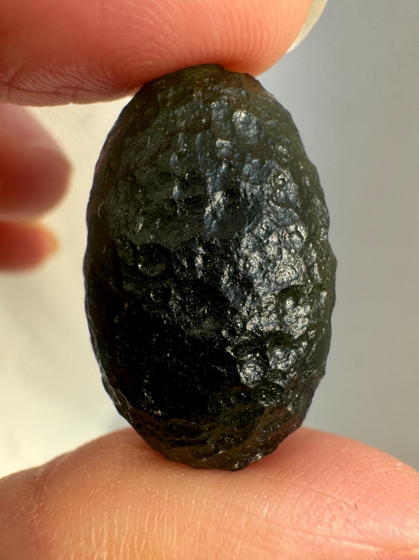 7.01g Vrabce Moldavite: Rainbow eeg Shape