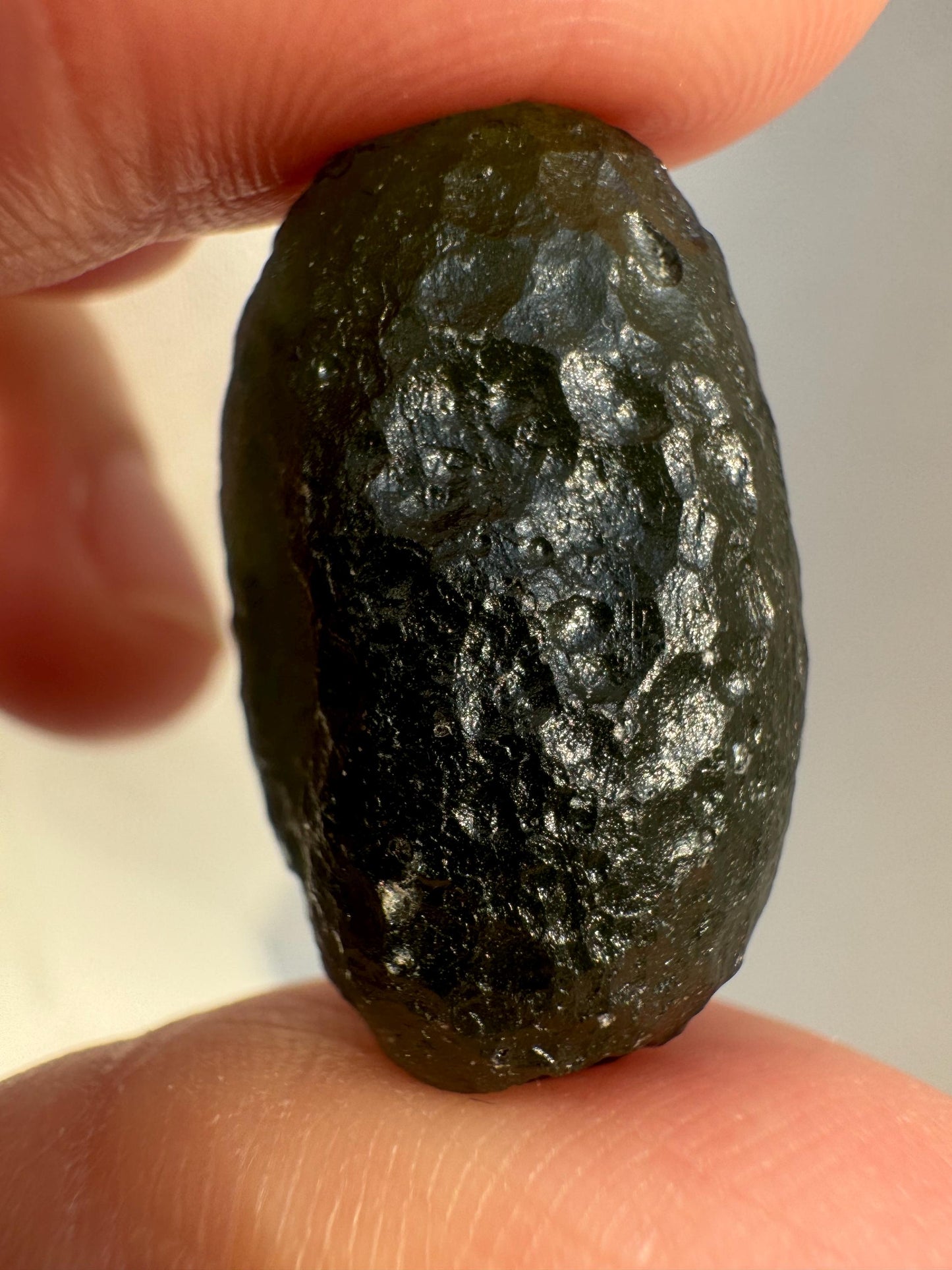7.01g Vrabce Moldavite: Rainbow eeg Shape