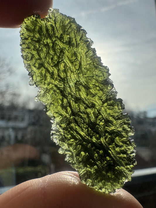 12.4g Moldavite Maly Chlum no damages, AAA quality pickle shape rare location