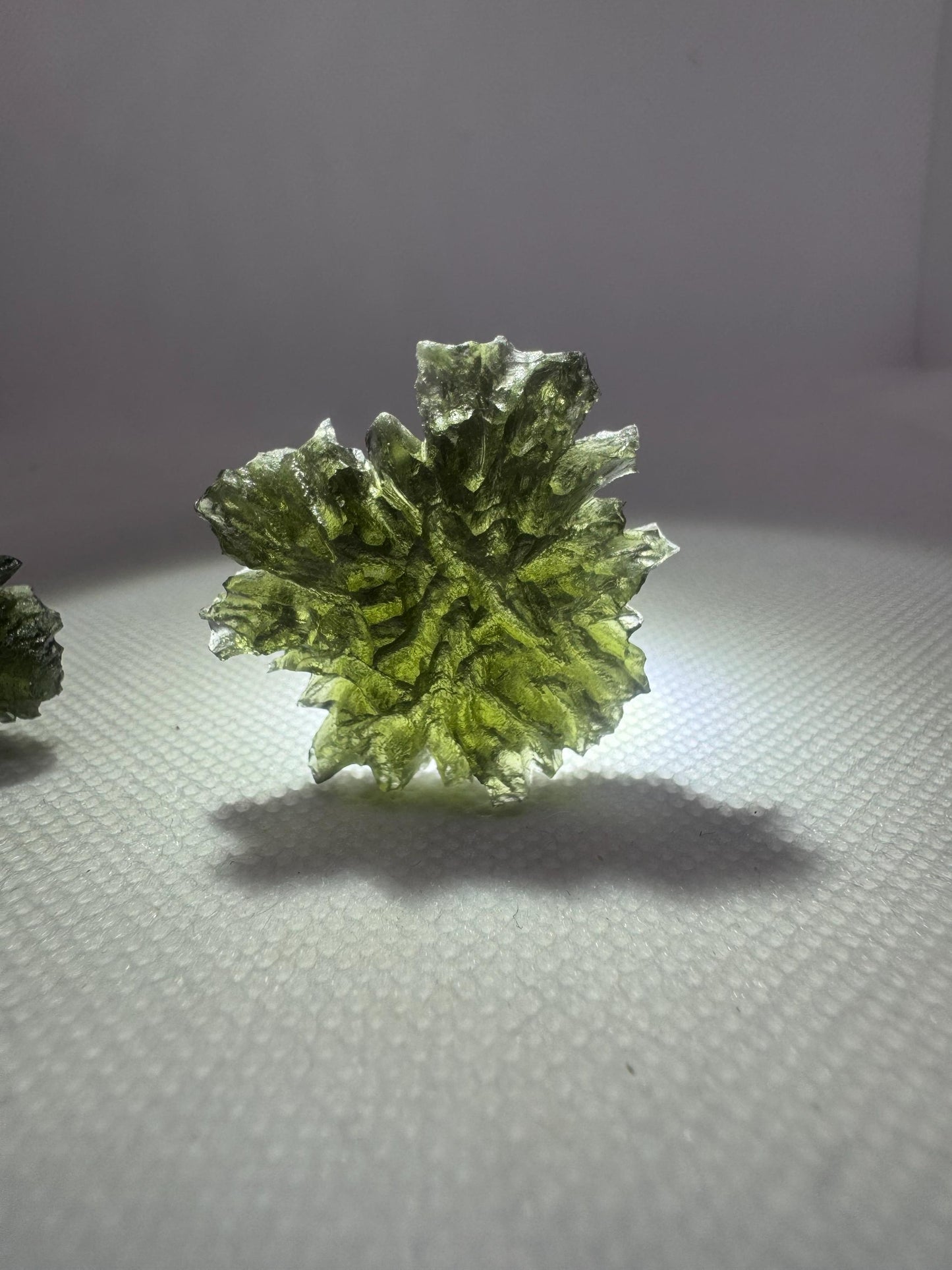 6.51g  Moldavite Besednice Jezkovna very rare , Angel butterfly shape headhoge texture