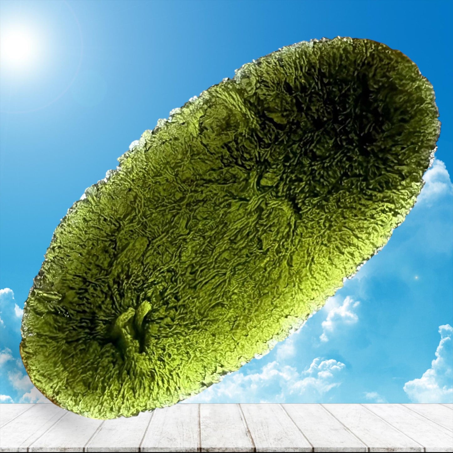 Oval Green Moldavite Crystal - Jaztacka - 39,35 grams