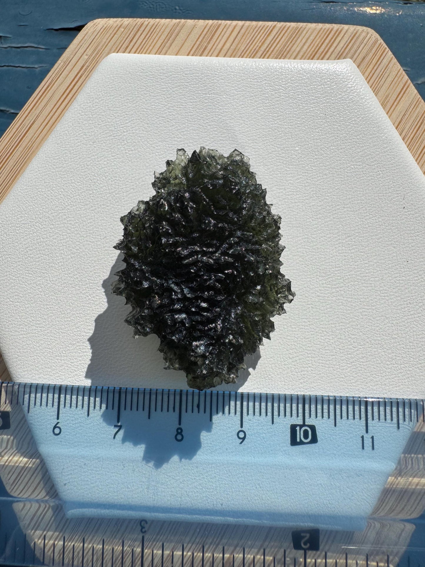 Vrabče Crater Moldavite: 14.62g Rare Olive-Green Tektite