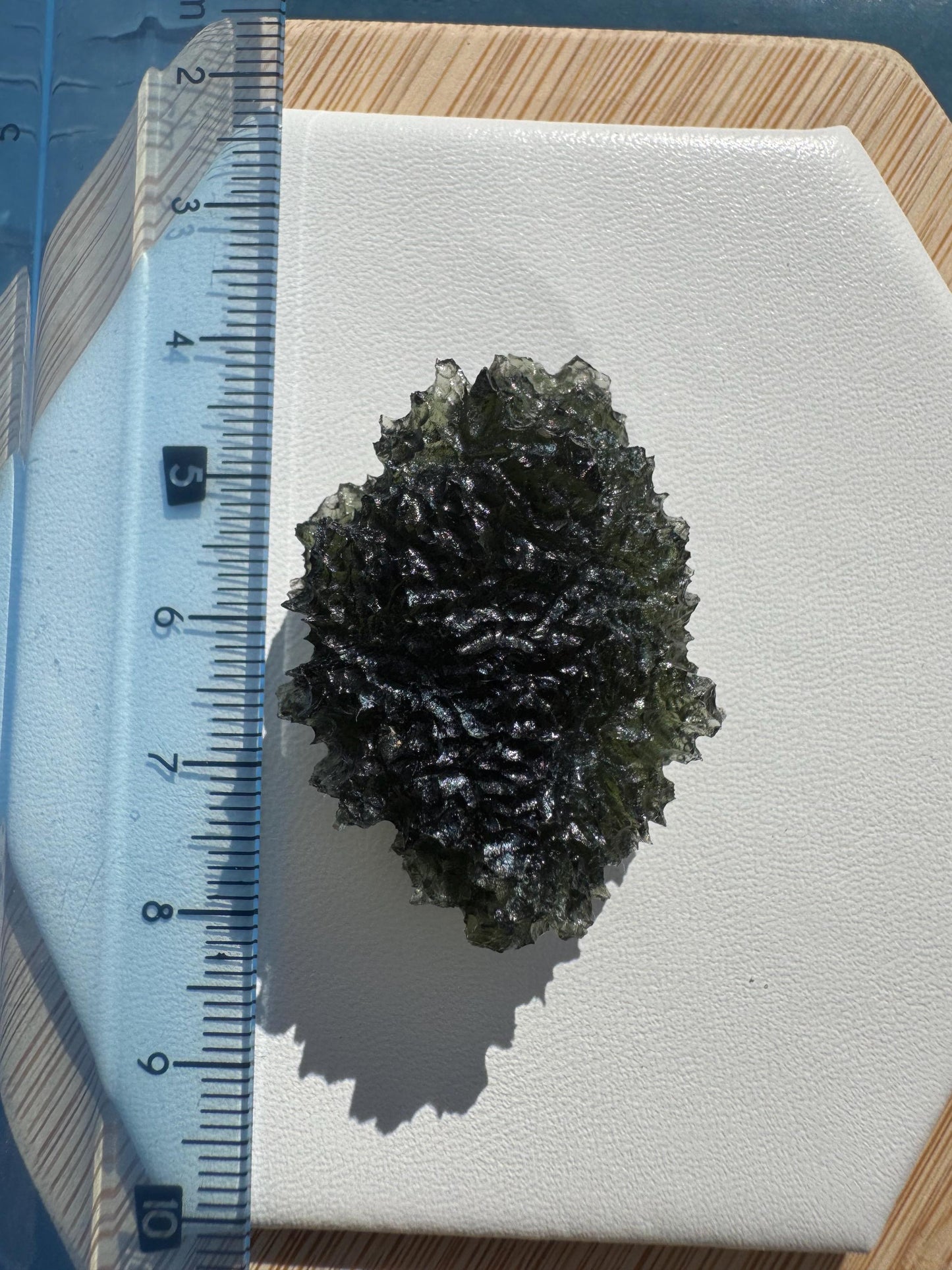 Vrabče Crater Moldavite: 14.62g Rare Olive-Green Tektite