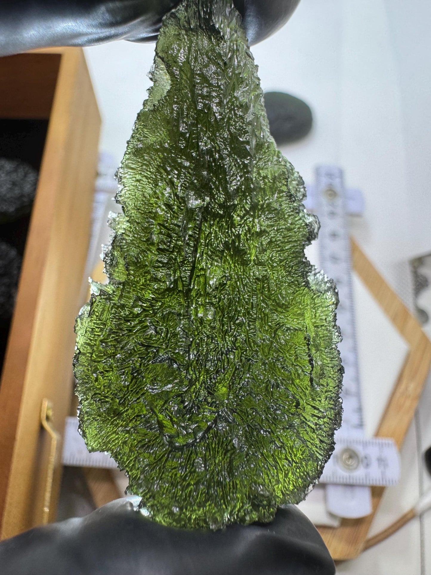 Moldavite Crystal: Besednice sever  29.10g