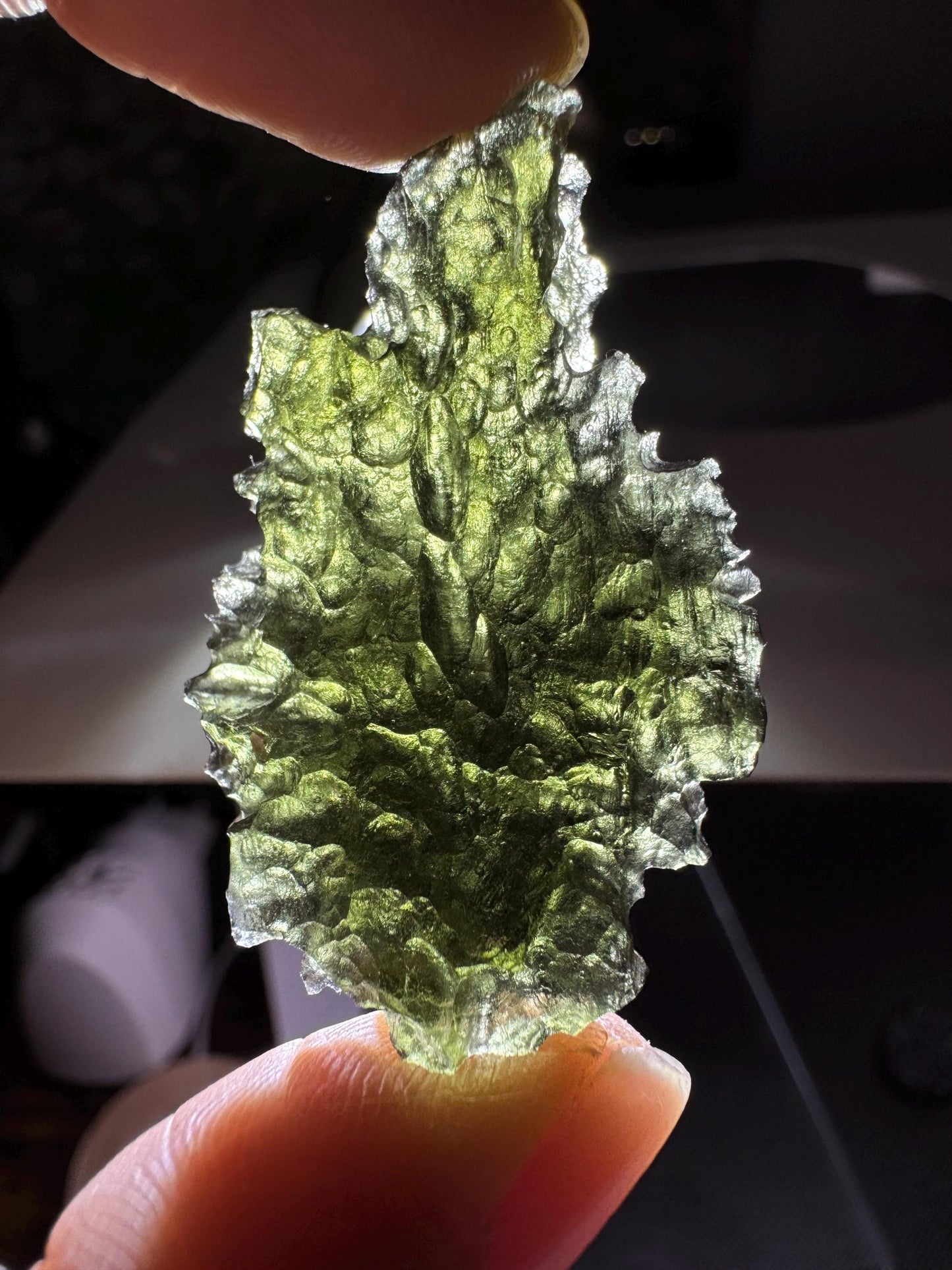 8.63g Vrabce Moldavite: deep spiky texture shape of flame