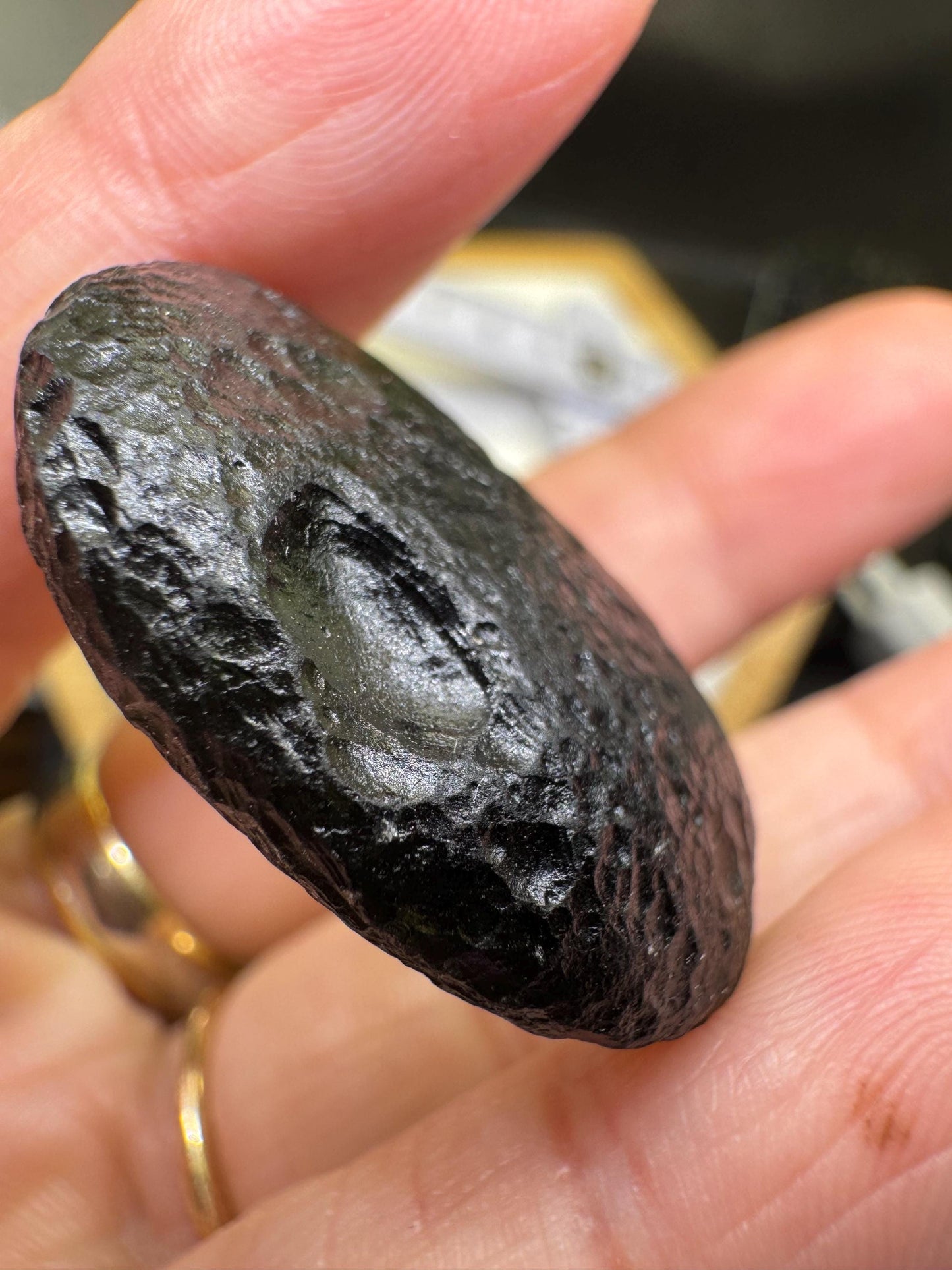 9.67g Vrabce Moldavite: compact shape nice color smooth texture
